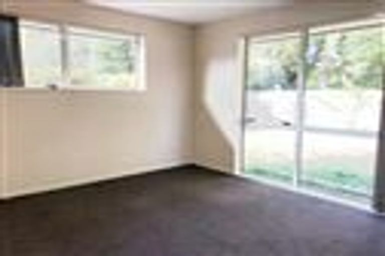 Photo of property in 39 Chesterfield Mews, Russley, Christchurch, 8042