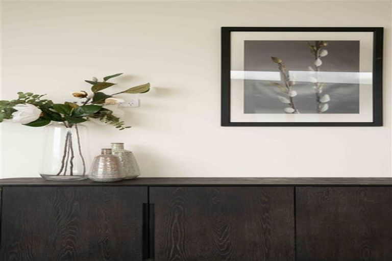 Photo of property in 2 Craigs Way, Hobsonville, Auckland, 0616