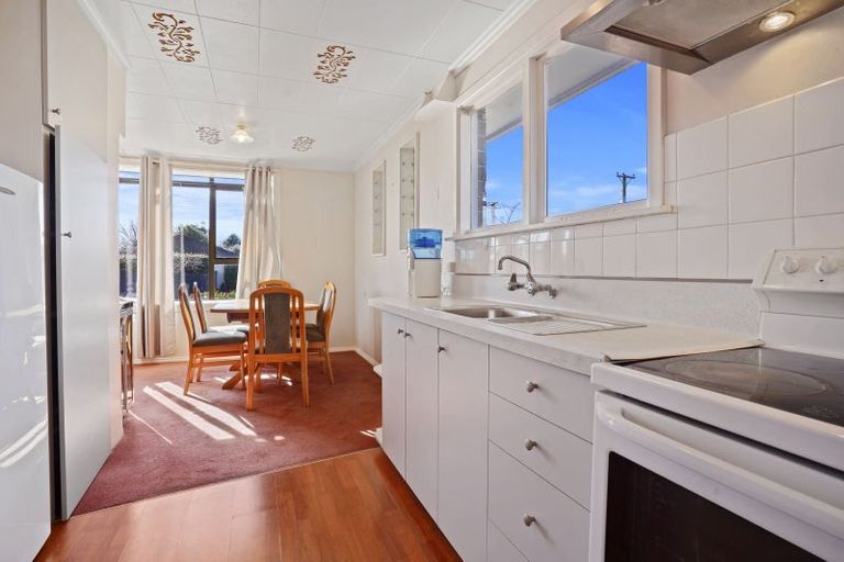 Photo of property in 15 Kilburn Street, Bishopdale, Christchurch, 8053