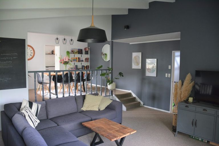 Photo of property in 76 Khandallah Road, Ngaio, Wellington, 6035