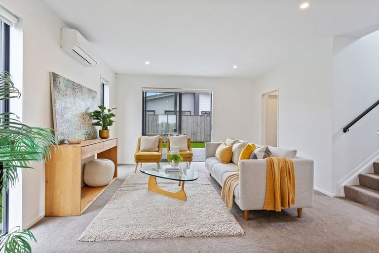 Photo of property in 30 Park Green Avenue, Rosehill, Papakura, 2113