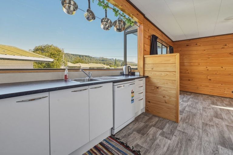 Photo of property in 34b Basley Road, Owhata, Rotorua, 3010