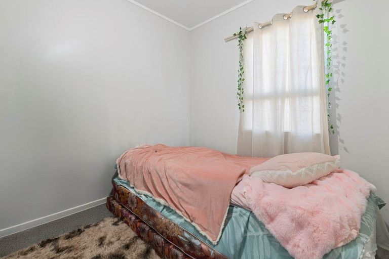 Photo of property in 78 Burundi Avenue, Clendon Park, Auckland, 2103