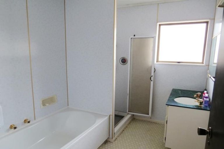 Photo of property in 1/16 Kellyville Heights, Merrilands, New Plymouth, 4312