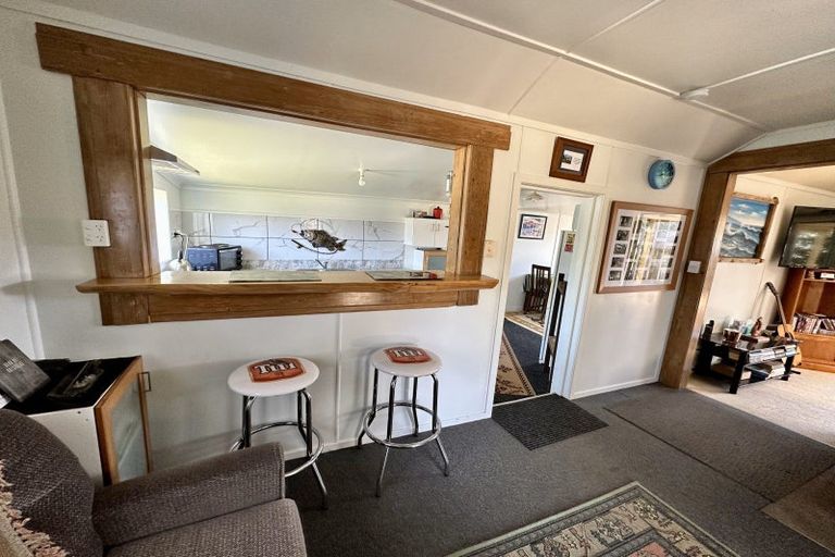 Photo of property in 12 Briscoe Street, Awakino, Mokau, 4376