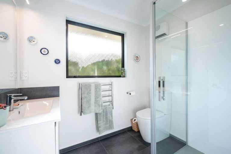 Photo of property in 6 James Cross Place, Mapua, 7005