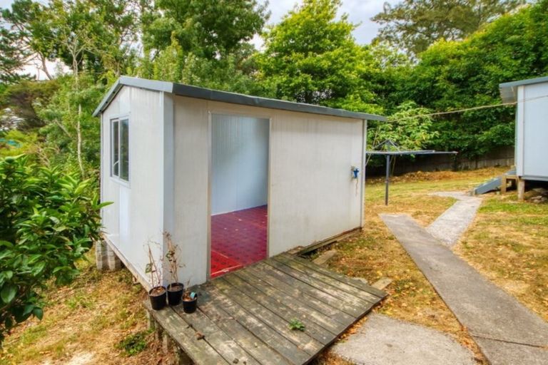 Photo of property in 8 Oakhaven Place, Ranui, Auckland, 0612