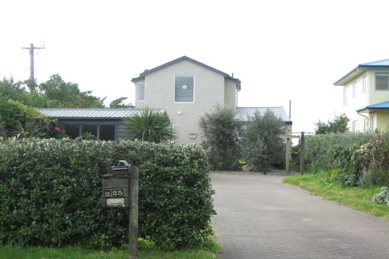 Photo of property in 225 Clifton Road, Te Awanga, 4102