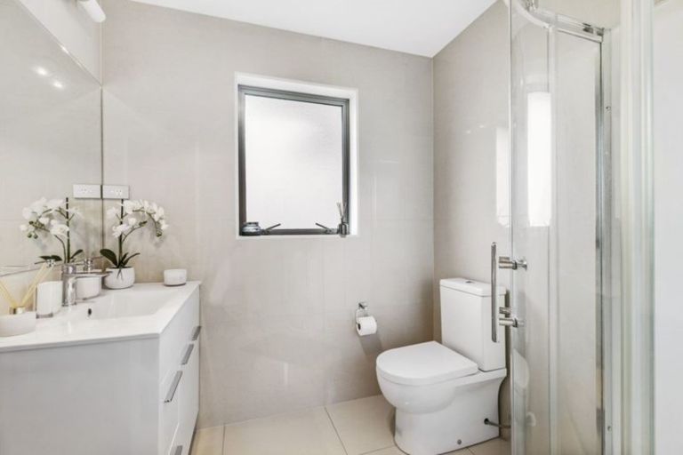 Photo of property in 2f Wood Street, Papakura, 2110