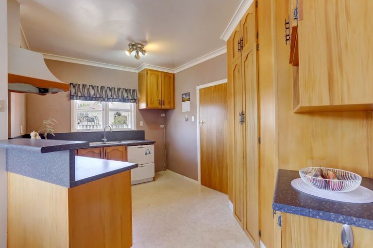 Photo of property in 44 Hadfield Crescent, College Estate, Whanganui, 4500