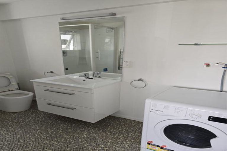 Photo of property in Bydder Apartments, 272 The Terrace, Te Aro, Wellington, 6011