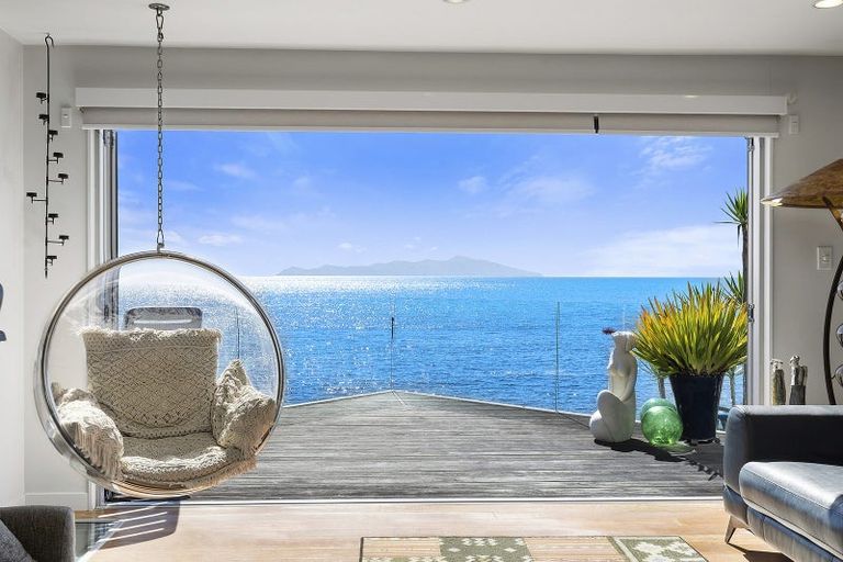Photo of property in 7 Ocean Parade, Pukerua Bay, 5026