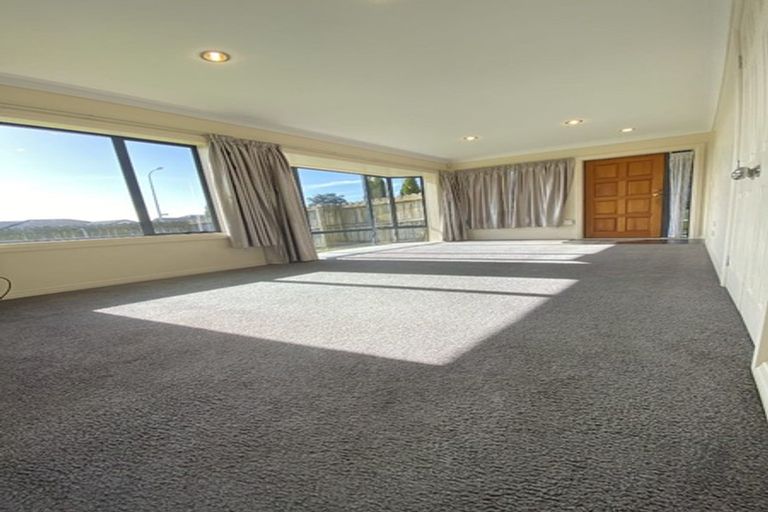 Photo of property in 1 Genesis Place, Flat Bush, Auckland, 2019