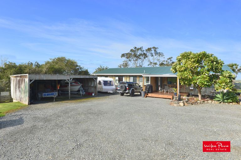 Photo of property in 261 Hayward Road, Maungakaramea, Whangarei, 0178