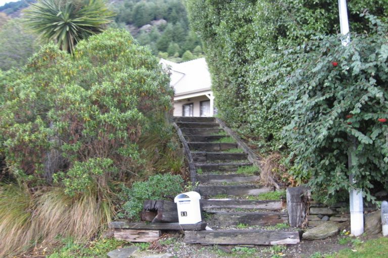 Photo of property in 11 Evergreen Place, Sunshine Bay, Queenstown, 9300
