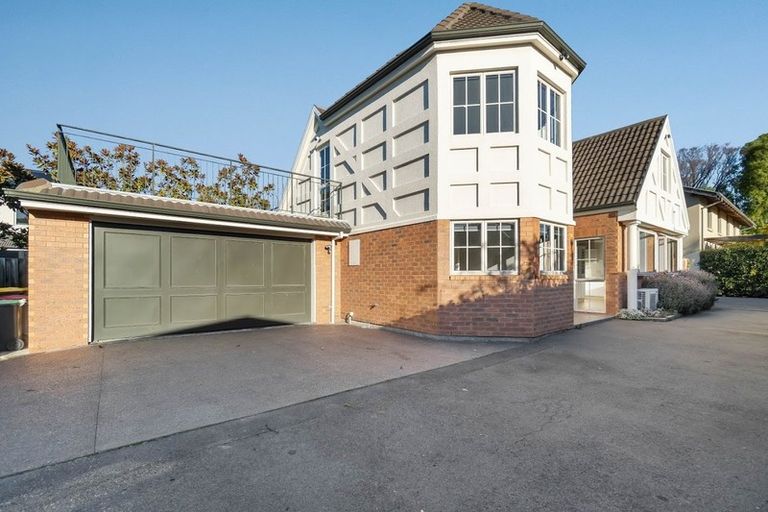 Photo of property in 2/53 Hamilton Avenue, Ilam, Christchurch, 8041