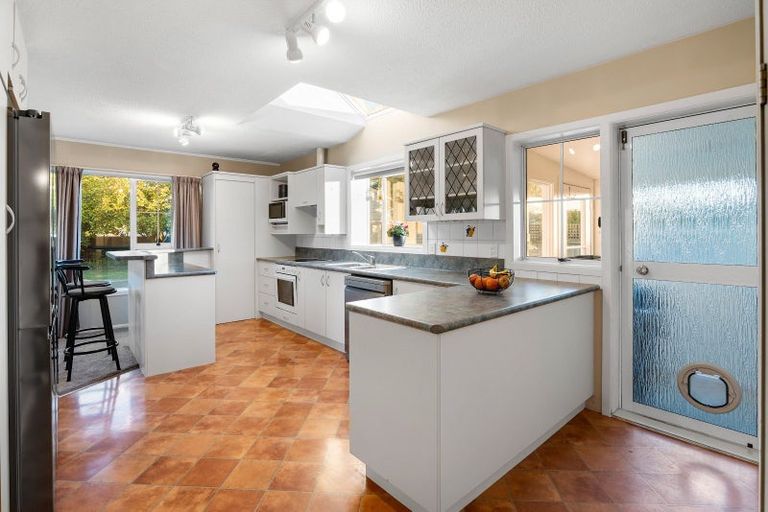 Photo of property in 8 Bethel Crescent, Bishopdale, Christchurch, 8053