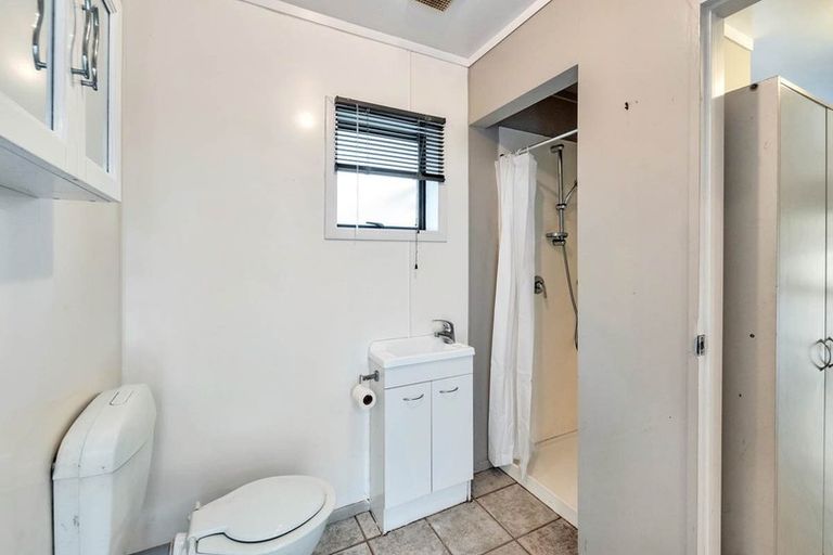 Photo of property in 170 Pooks Road, Swanson, Auckland, 0612