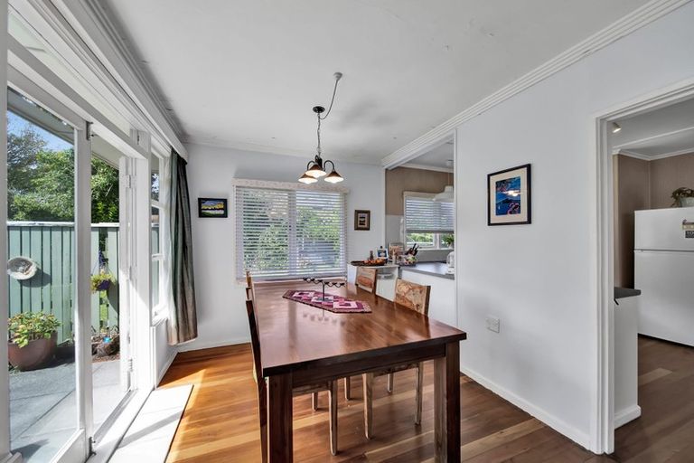 Photo of property in 28 Camberwell Road, Hawera, 4610