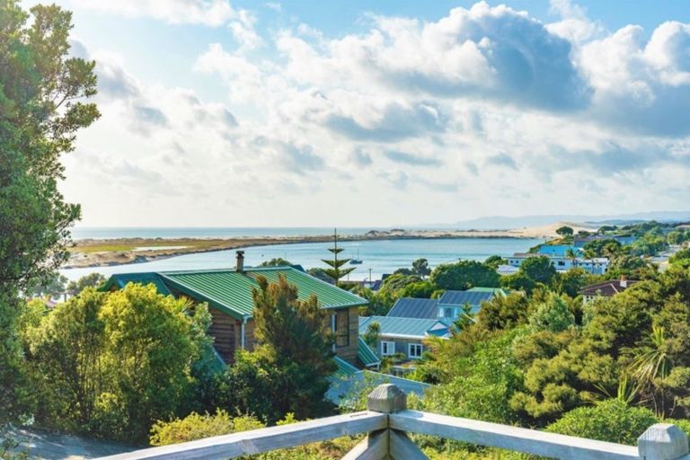 Photo of property in 41 Olsen Avenue, Mangawhai Heads, Mangawhai, 0505