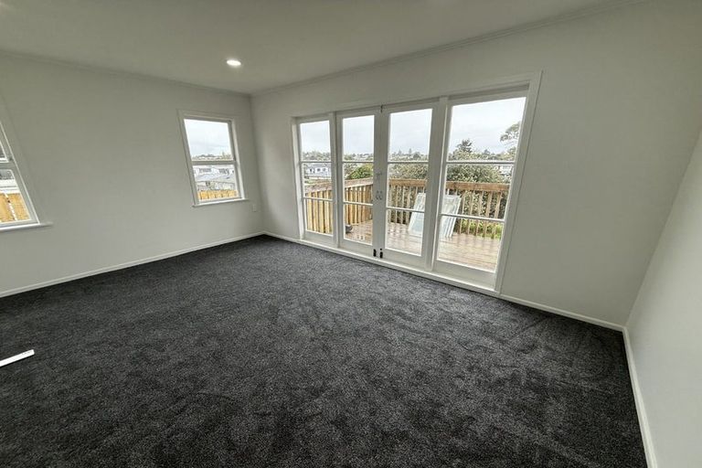 Photo of property in 11 Hooks Road, Manurewa, Auckland, 2102