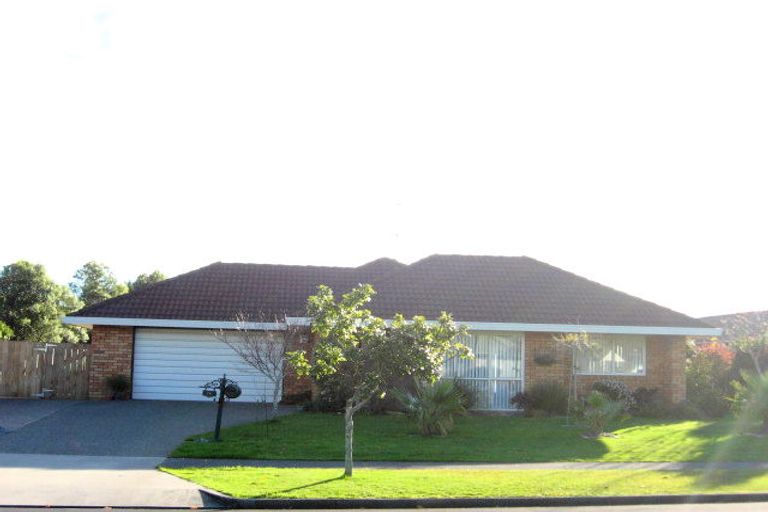 Photo of property in 70 Tington Avenue, Wattle Downs, Auckland, 2103