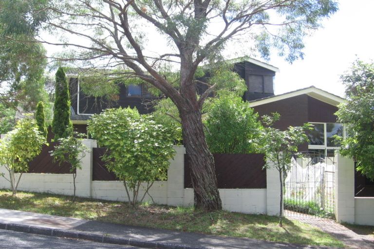 Photo of property in 45 Wyoming Avenue, Murrays Bay, Auckland, 0630