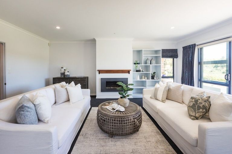 Photo of property in 30 Grand Oaks Drive, Awapuni, Palmerston North, 4412