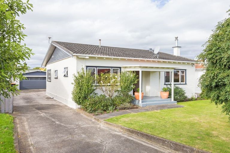 Photo of property in 6 Karaka Street, Hokowhitu, Palmerston North, 4410
