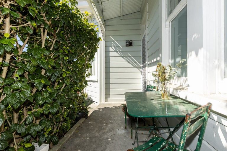 Photo of property in 95 Wellesley Road, Napier South, Napier, 4110