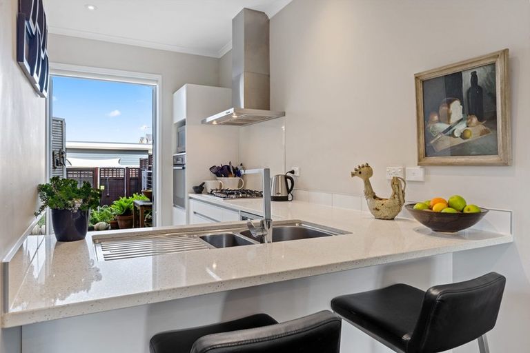 Photo of property in 53 Buckley Avenue, Hobsonville, Auckland, 0616