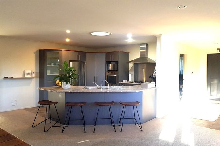 Photo of property in 1 Pat Bishop Place, Papamoa Beach, Papamoa, 3118