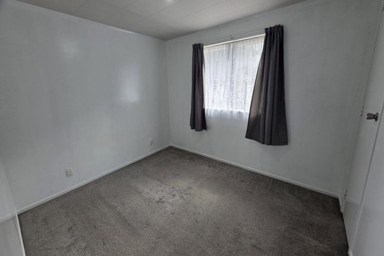 Photo of property in 3/4 Hall Avenue, Mangere, Auckland, 2022
