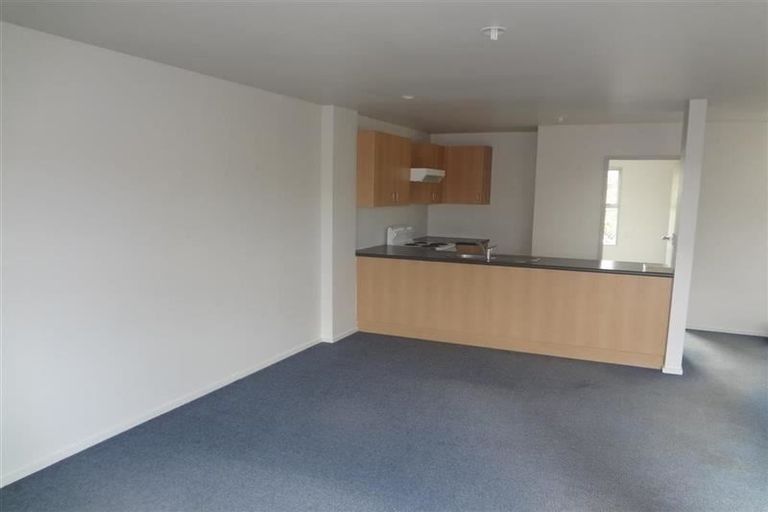 Photo of property in 2/3 Grove Road, Addington, Christchurch, 8024