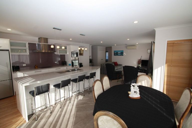 Photo of property in 32 Bulteel Street, New Plymouth, 4310