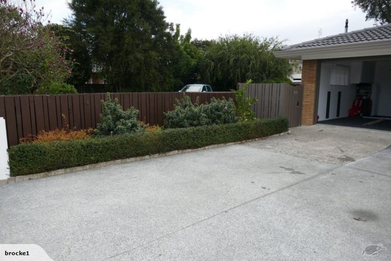 Photo of property in 1/2 Taonui Street, Rosehill, Papakura, 2113
