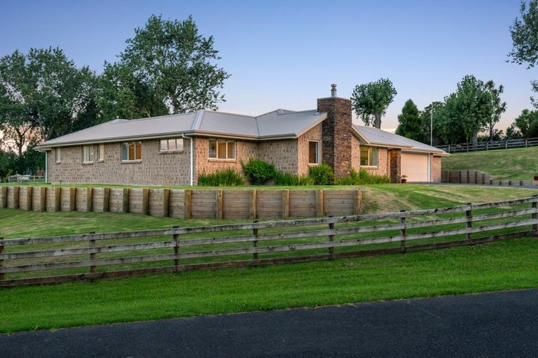 Photo of property in 43 Moses Road, Kaukapakapa, 0873