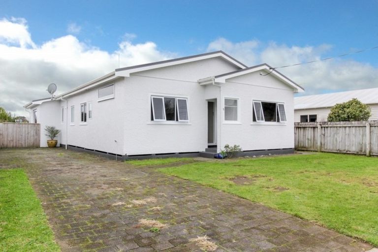 Photo of property in 5 Atiawa Street, Glen Avon, New Plymouth, 4312