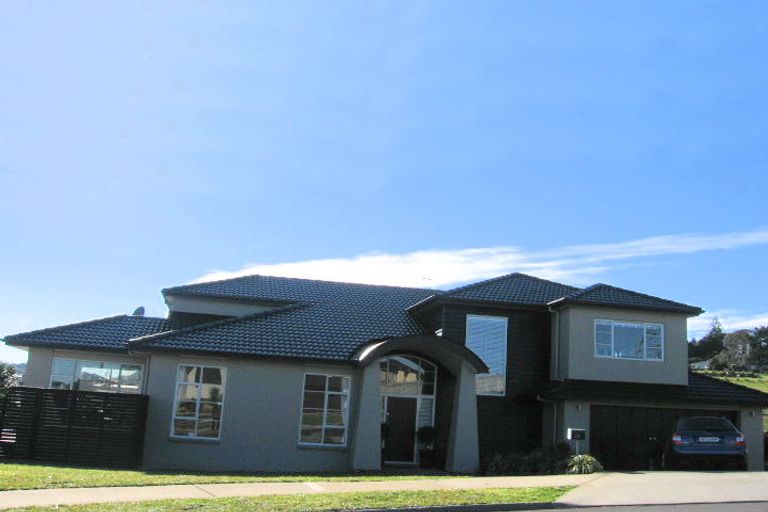 Photo of property in 24 Dunvegan Rise, East Tamaki Heights, Auckland, 2016