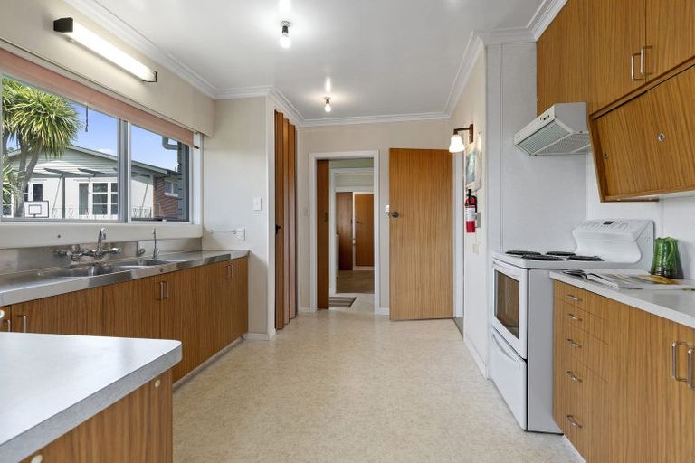 Photo of property in 18a Hillcrest Road, Hillcrest, Hamilton, 3216