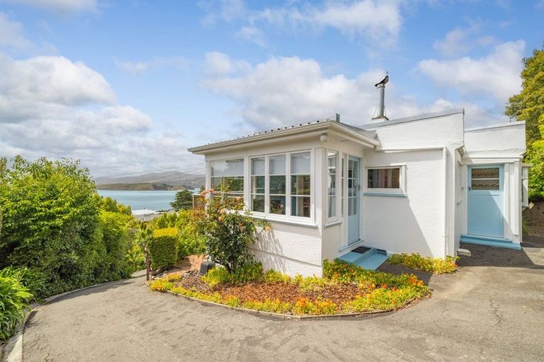 Photo of property in 36 Merlincote Crescent, Governors Bay, Lyttelton, 8971