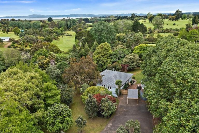 Photo of property in 1622 South Head Road, South Head, Helensville, 0874
