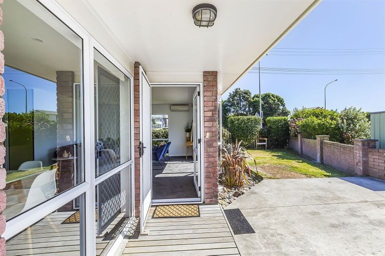 Photo of property in 2b James Street, Plimmerton, Porirua, 5026
