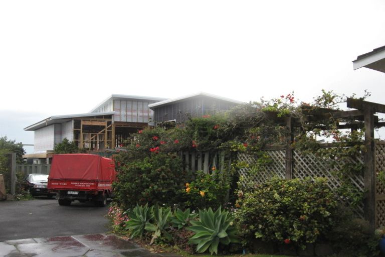 Photo of property in 16 Haseler Crescent, Howick, Auckland, 2014