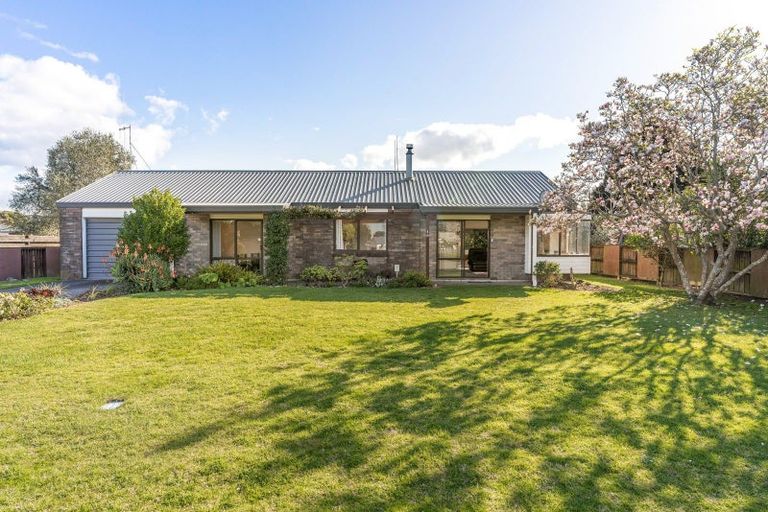 Photo of property in 16 Kane Road, Papamoa Beach, Papamoa, 3118