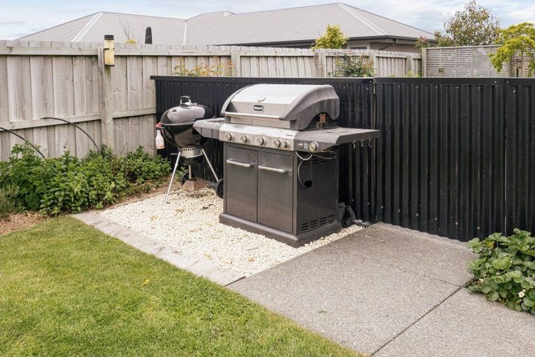 Photo of property in 4 West Bay Place, Huntingdon, Ashburton, 7774