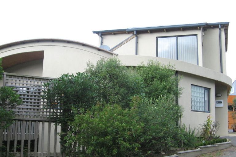 Photo of property in 3 Plumer Street, Johnsonville, Wellington, 6037