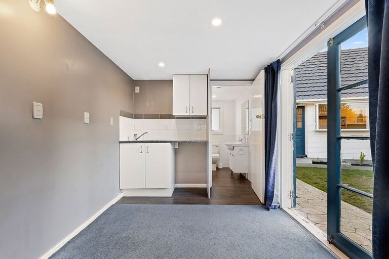 Photo of property in 2 Skye Place, Burnside, Christchurch, 8053