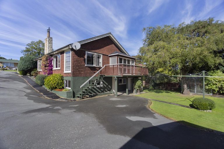 Photo of property in 6 Awamoa Road, Holmes Hill, Oamaru, 9401