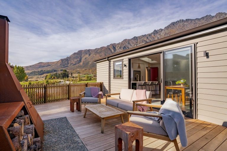 Photo of property in 43 Bannister Street, Jacks Point, Queenstown, 9371